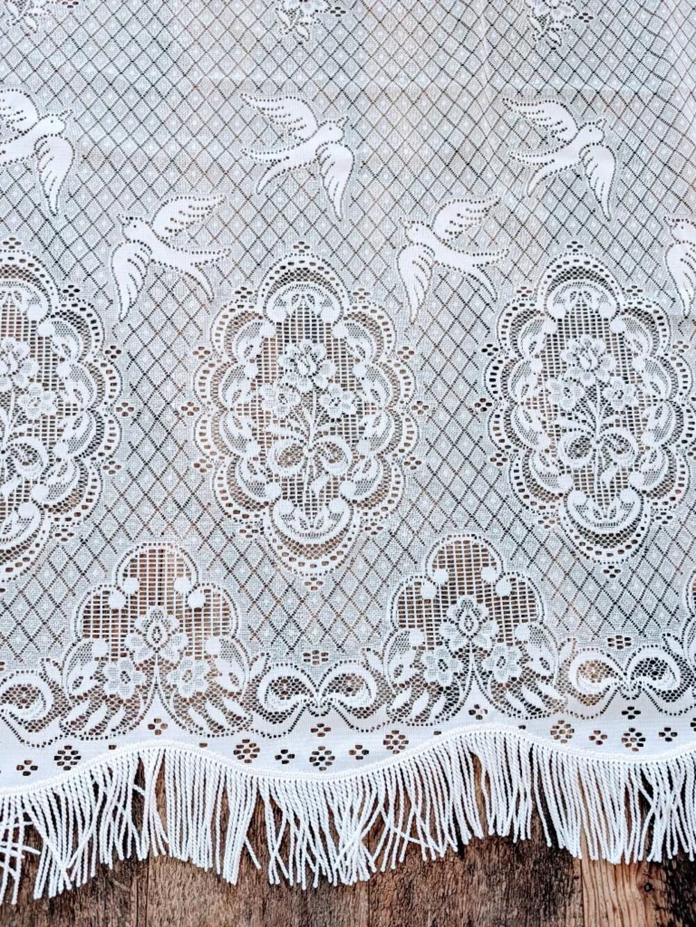VTG Filet Crochet Lace Curtain Panel Valance White Dove Floral Fringe 176x46 BIG